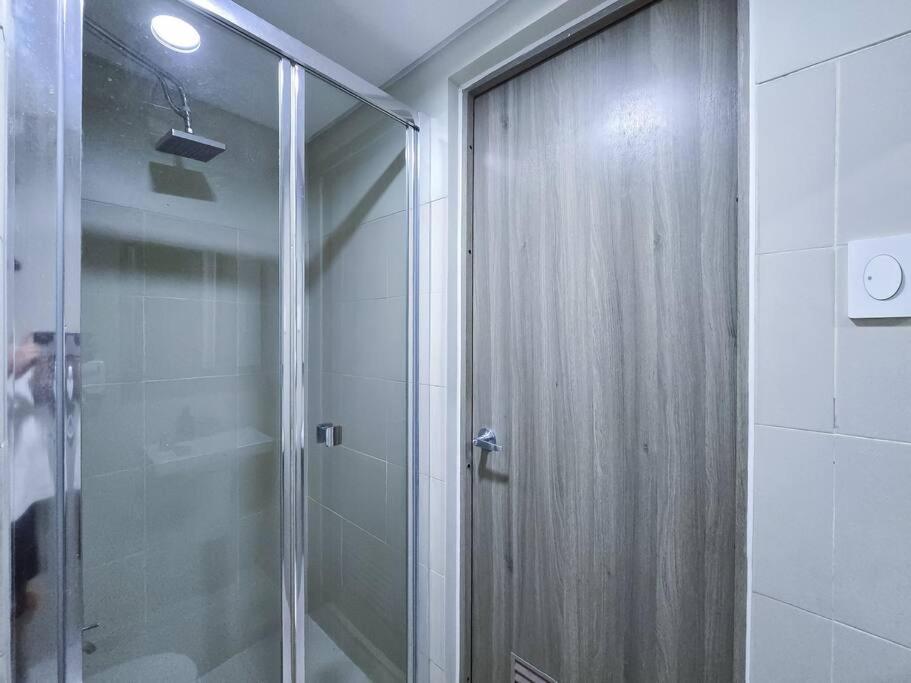 1br Unit Condotel W Balcony Fame Residences -fm13 *