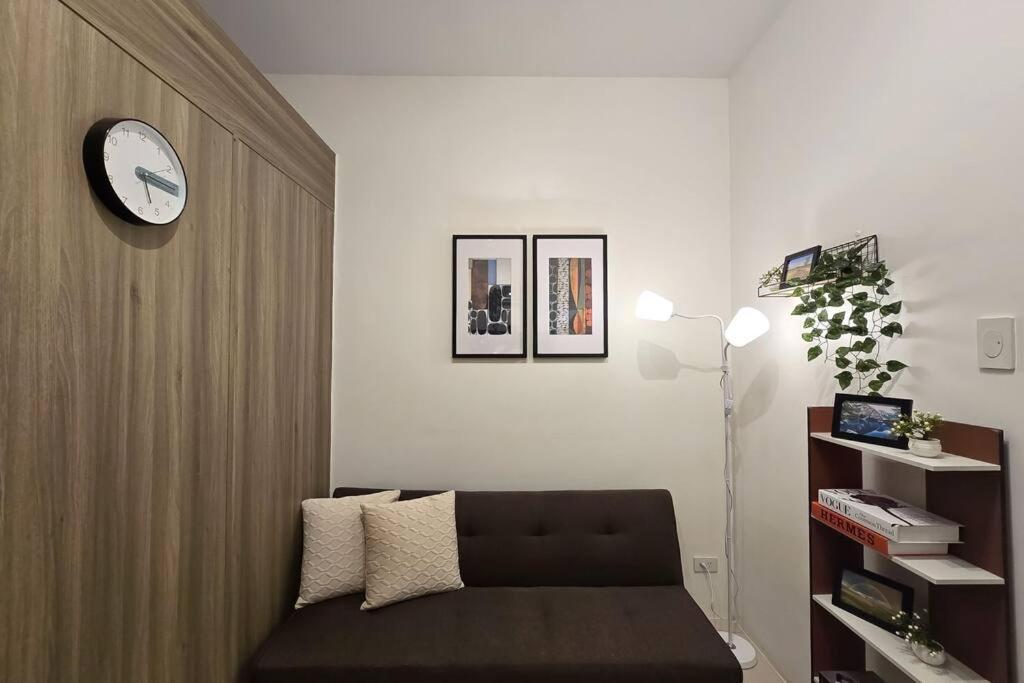 1br Unit Condotel W Balcony Fame Residences -fm13