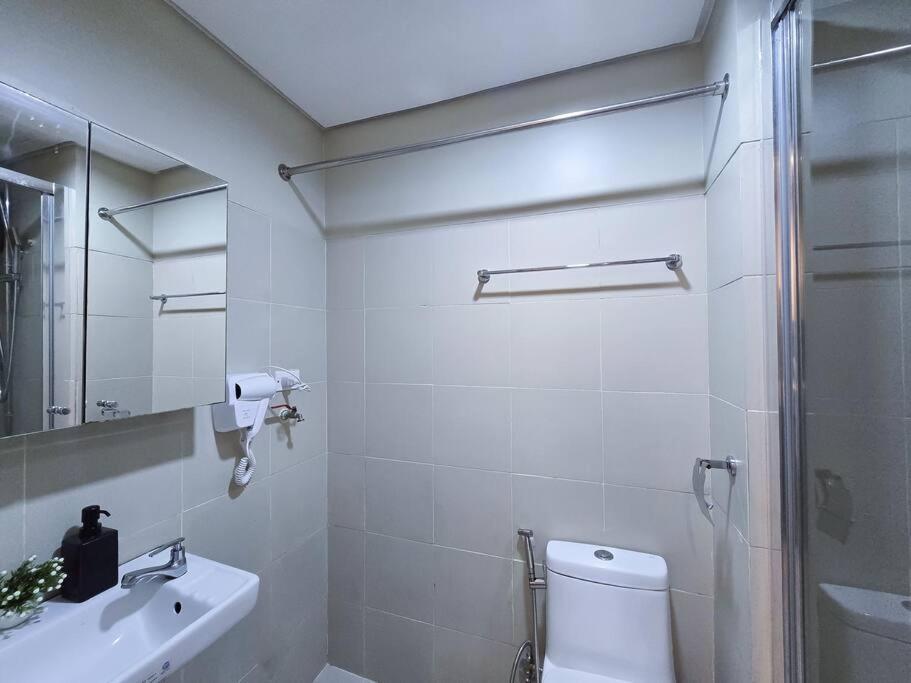 1br Unit Condotel W Balcony Fame Residences -fm13 Apartment *